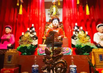 Co De Nhat Co Bo Co Chin Phuc Lam Linh Tu