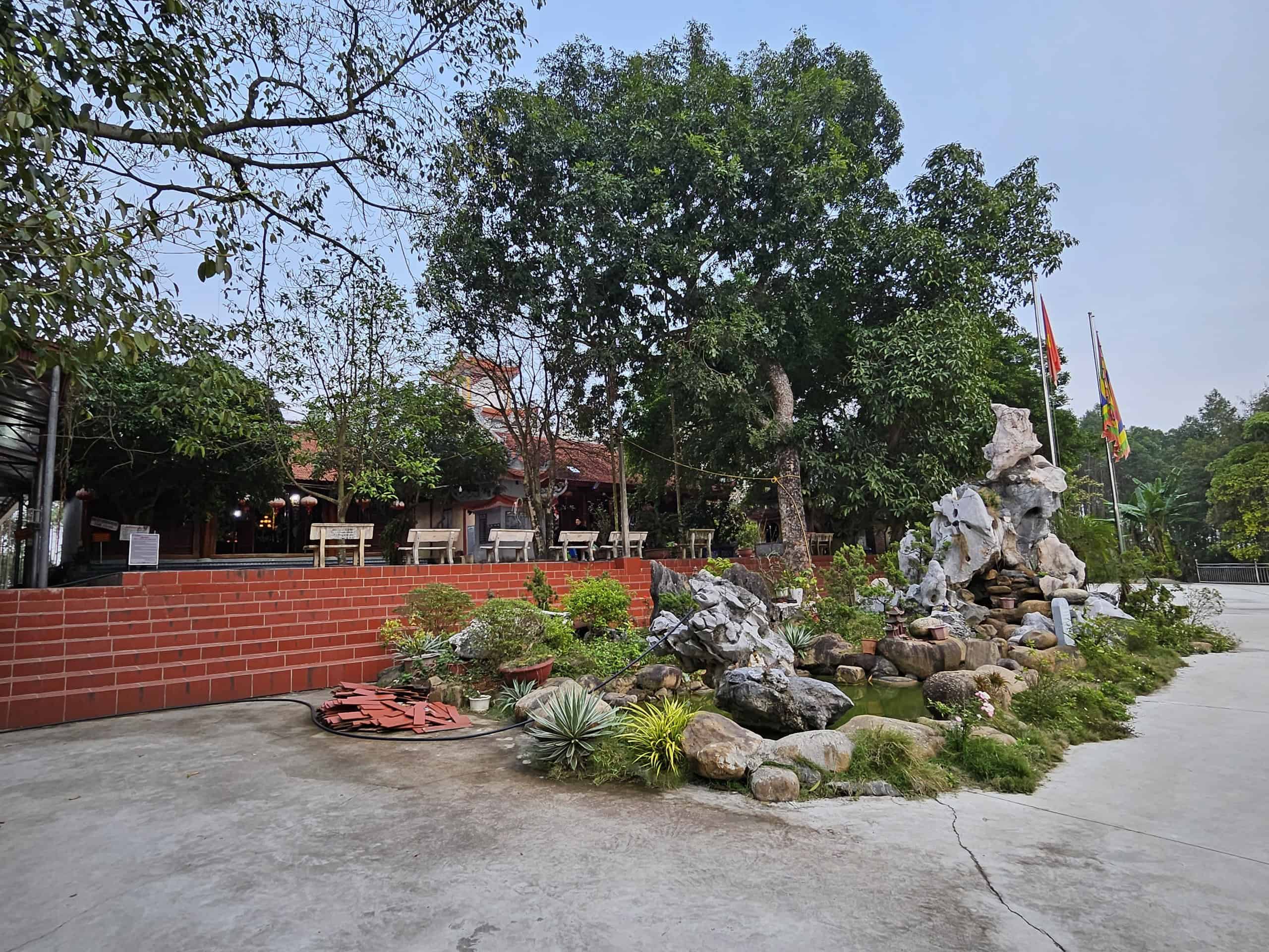 Đền thờ Cô Chín Thượng Ngàn ở Bắc Giang