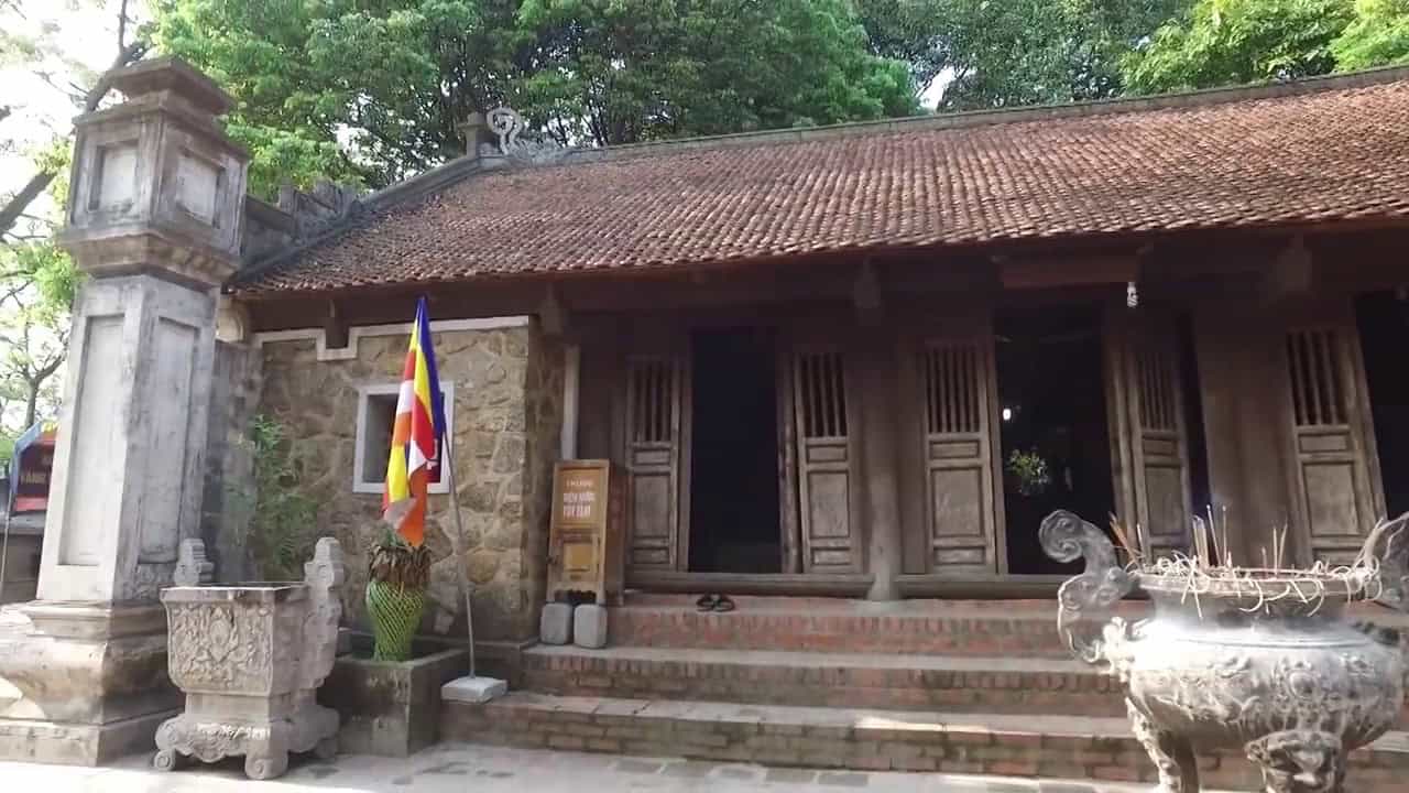 Chùa Hương Tích Hà Tĩnh - Danh Thắng Đệ Nhất Hoan Châu 5 Chùa Hương Tích Hà Tĩnh là ngôi chùa cổ linh thiêng, có từ đời nhà Trần