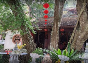 đền Cấm Tuyên Quang