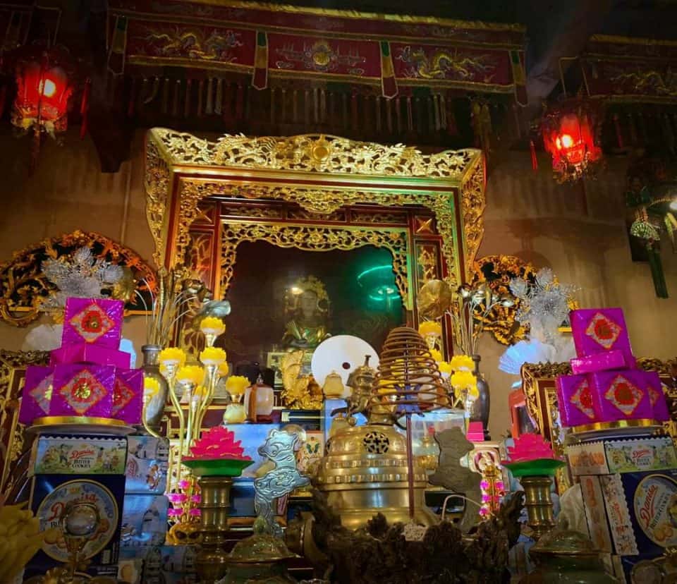 Đền Dầm - Đền thờ Mẫu Thoải