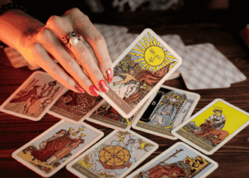 Bói Bài Tarot Online hằng ngày Miễn phí tại denchua.com