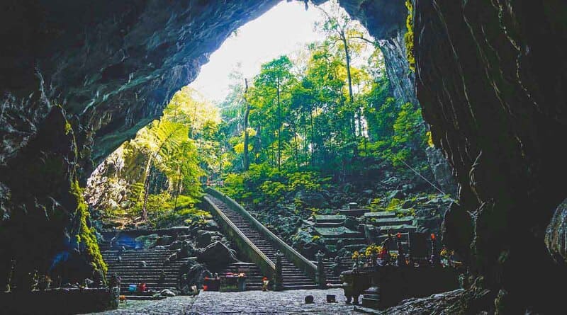 Động Hương Tích - Nam Thiên Đệ Nhất Động