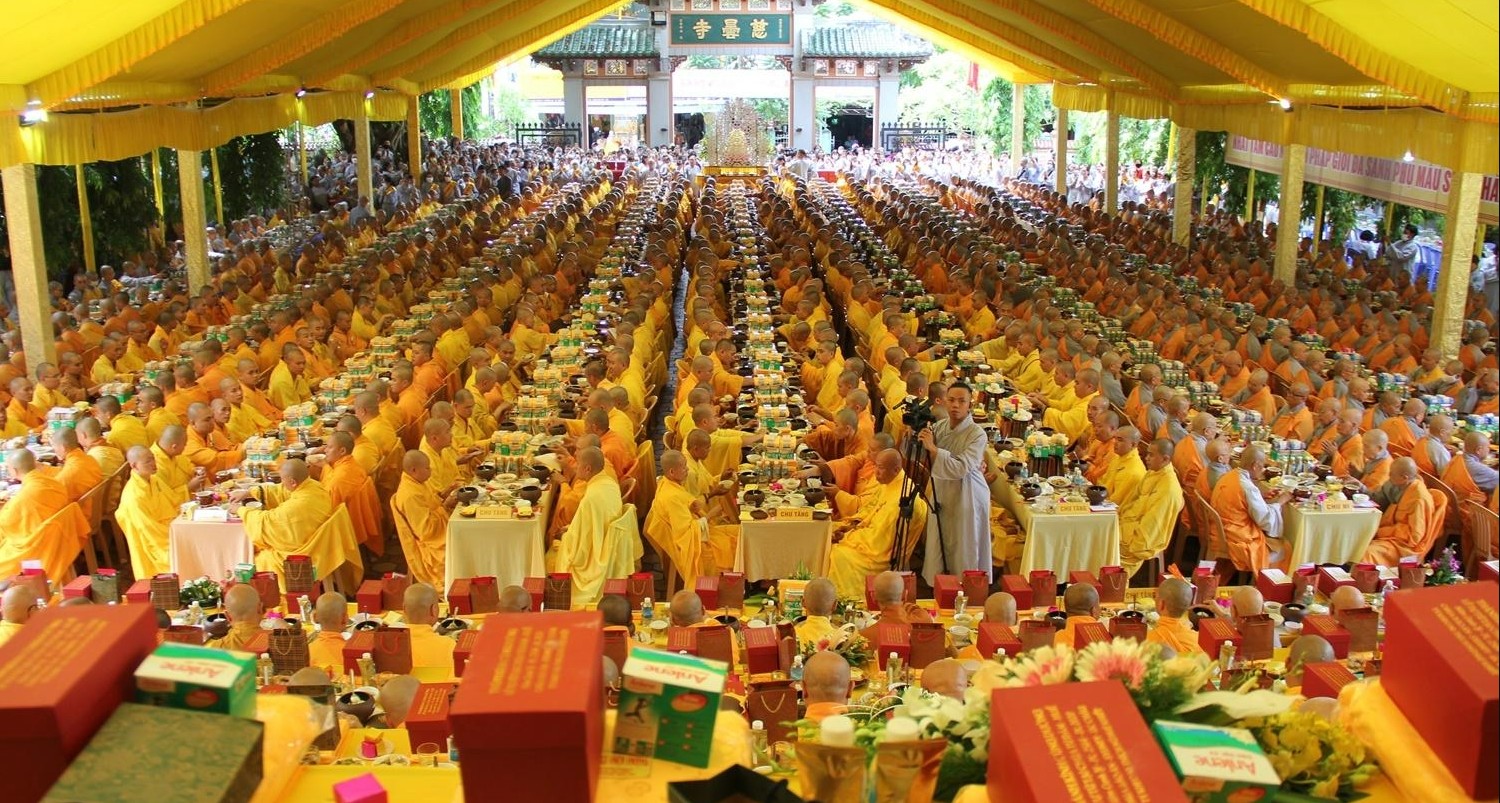 Chùa Từ Đàm tại Huế nhiều nghi lễ truyền thống Chùa Từ Đàm tại Huế nhiều nghi lễ truyền thống