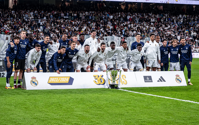 Real Madrid đang giữ kỷ lục với 36 chức vô địch La Liga, nhiều nhất trong lịch sử bóng đá Tây Ban Nha.