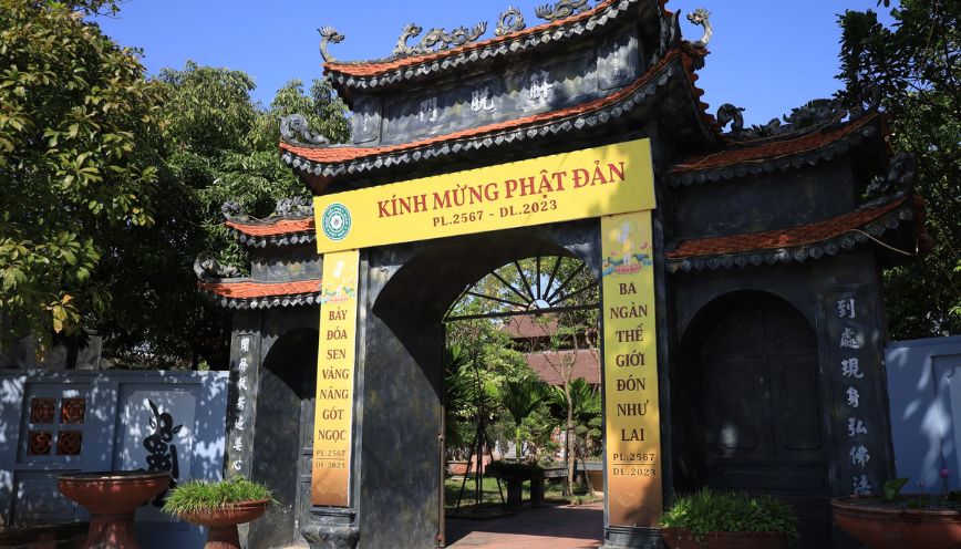 Chùa Hưng Long – Khám phá ngôi chùa cổ ở Thanh Trì, Hà Nội