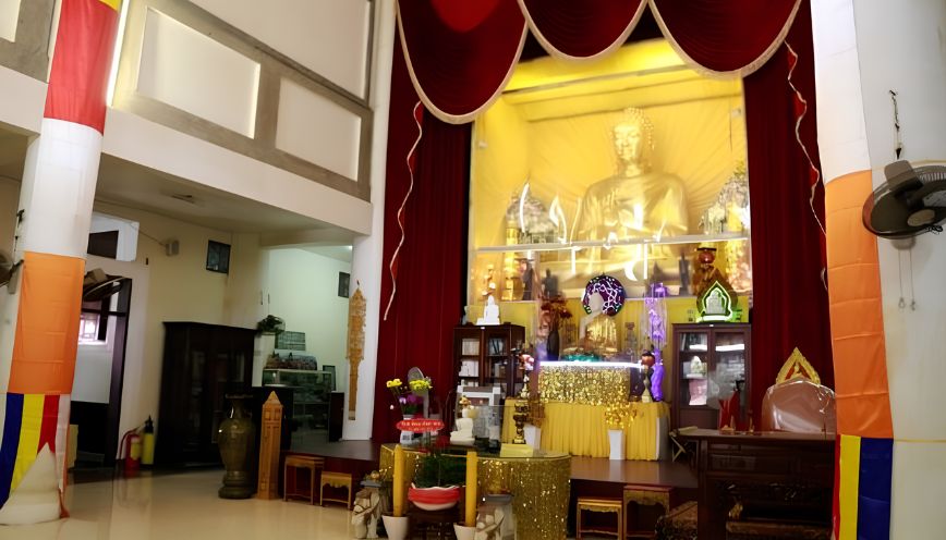 Trải nghiệm viếng chùa và những điều nên lưu ý